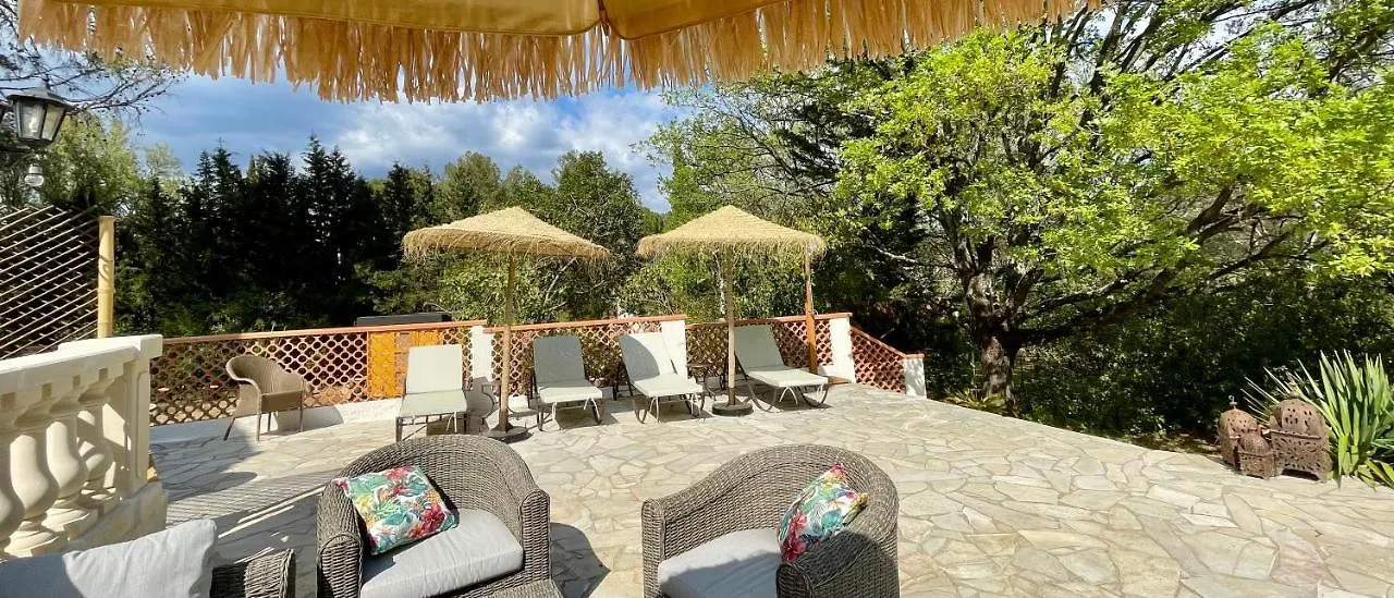 L'Escale Chambres D'Hotes Et Gite Draguignan Bed & Breakfast